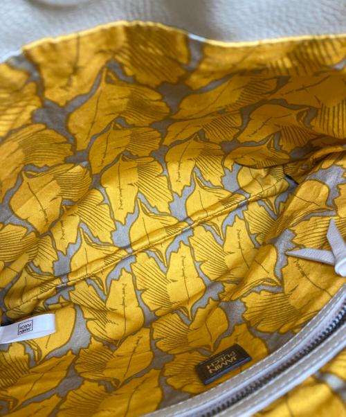 JAMIN PUECH（ジャマンピュエッシュ）JAMIN PUECH (ジャマンピュエッシュ) フラワーモチーフ刺繍レザーバッグ ベージュの古着・服飾アイテム