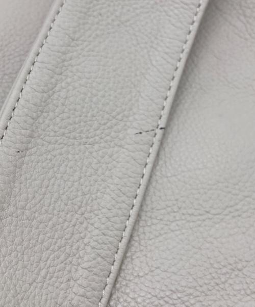 JAMIN PUECH（ジャマンピュエッシュ）JAMIN PUECH (ジャマンピュエッシュ) フラワーモチーフ刺繍レザーバッグ ベージュの古着・服飾アイテム