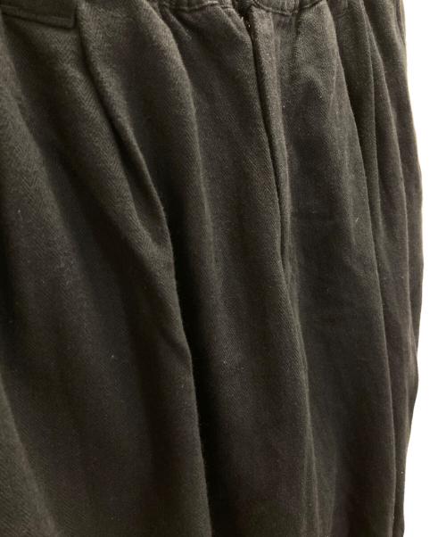 TIGHTBOOTH PRODUCTION（タイトブースプロダクション）TIGHTBOOTH PRODUCTION (タイトブースプロダクション) WOOL HERRINGBONE BALLOON PANTS ブラック サイズ:Ⅼの古着・服飾アイテム