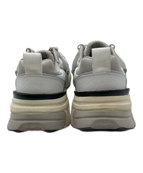 NIKE（ナイキ）NIKE (ナイキ) V2K RUN SUMMIT WHITE/METALLIC SILVE サイズ:28の古着・服飾アイテム