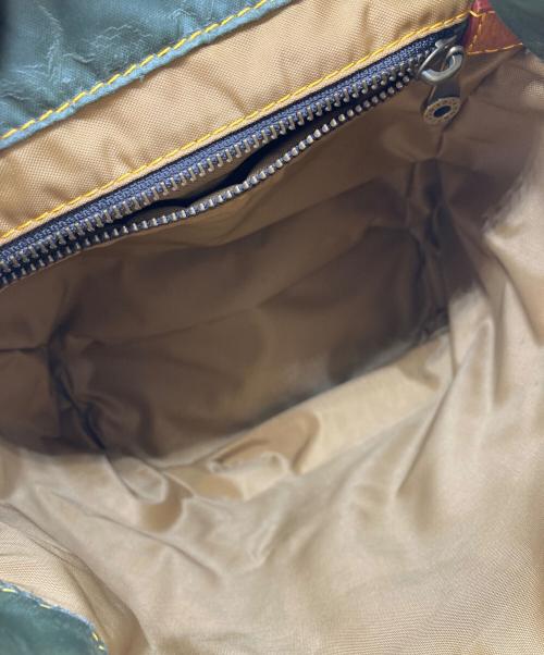 HUNTING WORLD（ハンティングワールド）HUNTING WORLD (ハンティングワールド) ナイロンデイパック カーキの古着・服飾アイテム