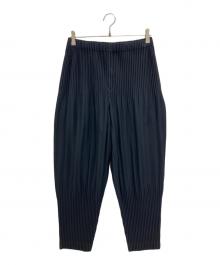 HOMME PLISSE ISSEY MIYAKE（オム プリッセ イッセイ ミヤケ）の古着「プリーツパンツ」｜ネイビー