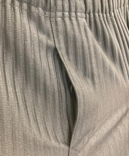 HOMME PLISSE ISSEY MIYAKE（オム プリッセ イッセイ ミヤケ）HOMME PLISSE ISSEY MIYAKE (オム プリッセ イッセイ ミヤケ) プリーツパンツ ブラック サイズ:2の古着・服飾アイテム