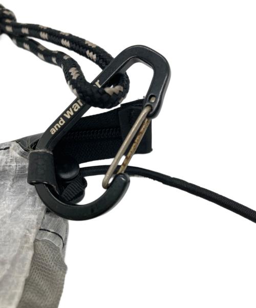 and wander（アンドワンダー）and wander (アンドワンダー) UL sacoche with Dyneema R グレーの古着・服飾アイテム