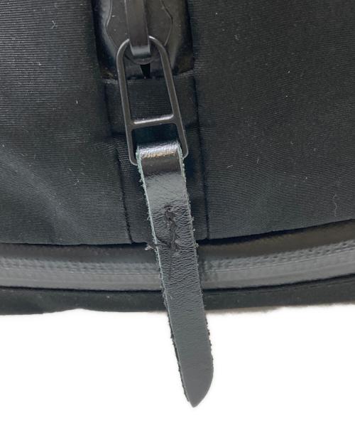 LIBERAL（リヴェラル）LIBERAL (リヴェラル) Egg Pack ブラックの古着・服飾アイテム