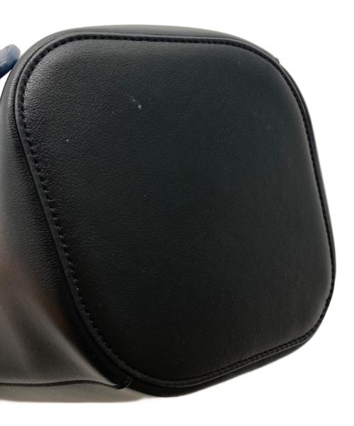 VASIC（ヴァジック）VASIC (ヴァジック) バケツ型バイカラートートバッグ ブラック×ネイビーの古着・服飾アイテム