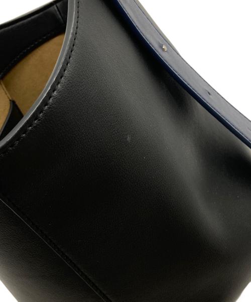 VASIC（ヴァジック）VASIC (ヴァジック) バケツ型バイカラートートバッグ ブラック×ネイビーの古着・服飾アイテム