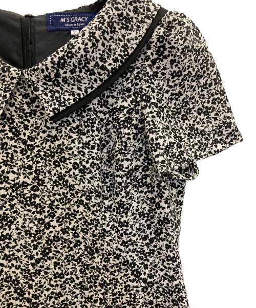 M'S GRACY（エムズグレイシー）M'S GRACY (エムズグレイシー) 小花柄ワンピース ブラック サイズ:38の古着・服飾アイテム