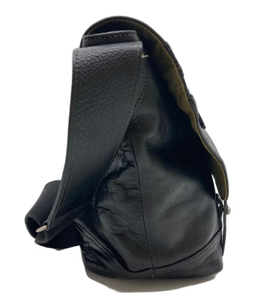 PAUL SMITH（ポールスミス）Paul Smith (ポールスミス) レザーメッセンジャーバッグ ブラックの古着・服飾アイテム