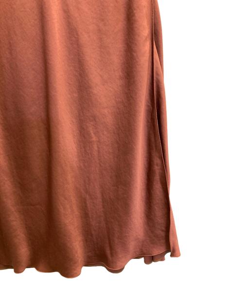 DRAWER（ドゥロワー）DRAWER (ドゥロワー) ポリエステルサテンフレアロングスカート ブラウン サイズ:40の古着・服飾アイテム
