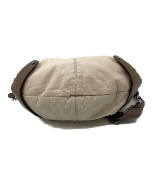 MARNI（マルニ）MARNI (マルニ) レザーショルダーバッグ ベージュの古着・服飾アイテム