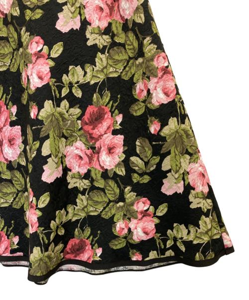 M'S GRACY（エムズグレイシー）M'S GRACY (エムズグレイシー) 花柄スカート ブラック サイズ:38の古着・服飾アイテム