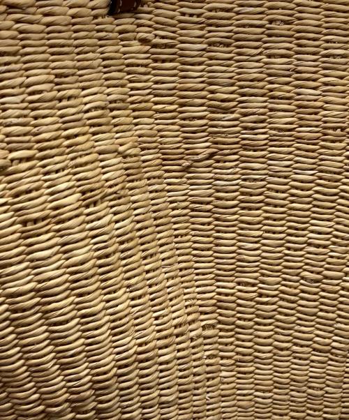 LOEWE（ロエベ）LOEWE (ロエベ) シェルバスケットバッグ ベージュの古着・服飾アイテム