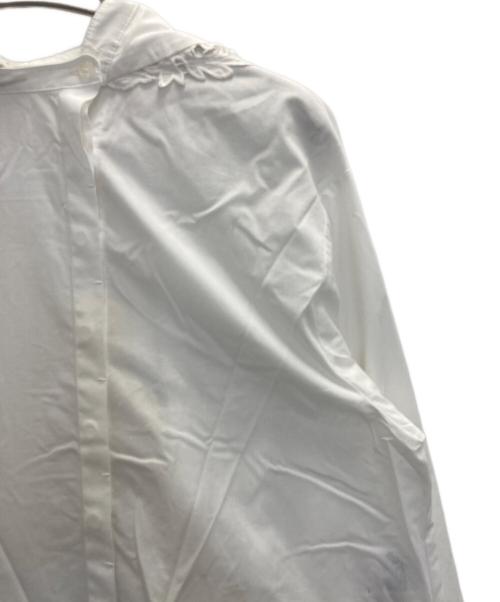 Lily Brown（リリーブラウン）Lily Brown (リリーブラウン) 2way刺繍ブラウス ホワイト サイズ:free 未使用品の古着・服飾アイテム