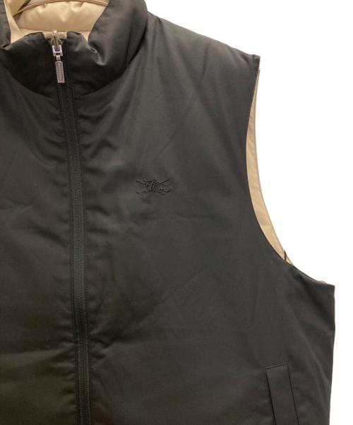 BURBERRY GOLF（バーバリーゴルフ）BURBERRY GOLF (バーバリーゴルフ) リバーシブルダウンベスト ブラック サイズ:XLの古着・服飾アイテム