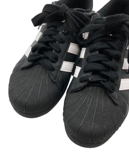 adidas（アディダス）adidas (アディダス) ローカットスニーカー ブラック サイズ:25.5㎝の古着・服飾アイテム