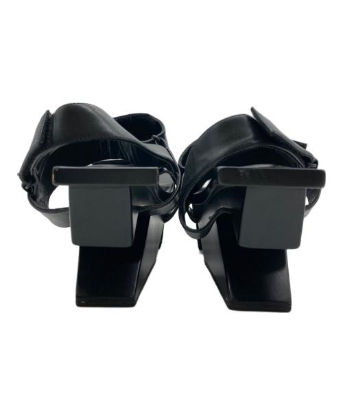 ISSEY MIYAKE（イッセイミヤケ）ISSEY MIYAKE (イッセイミヤケ) UNITED NUDE (ユナイテッドヌード) サンダル ブラック サイズ:40の古着・服飾アイテム