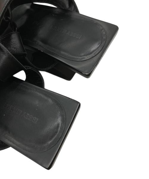 ISSEY MIYAKE（イッセイミヤケ）ISSEY MIYAKE (イッセイミヤケ) UNITED NUDE (ユナイテッドヌード) サンダル ブラック サイズ:40の古着・服飾アイテム