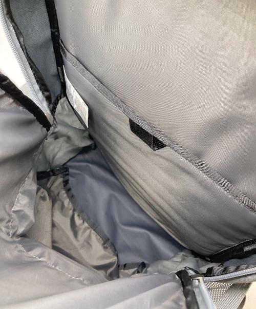 THE NORTH FACE（ザ ノース フェイス）THE NORTH FACE (ザ ノース フェイス) PIVOTER グレーの古着・服飾アイテム