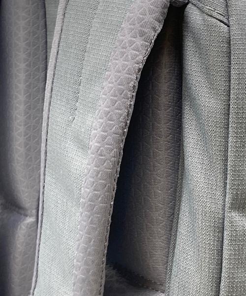 THE NORTH FACE（ザ ノース フェイス）THE NORTH FACE (ザ ノース フェイス) PIVOTER グレーの古着・服飾アイテム