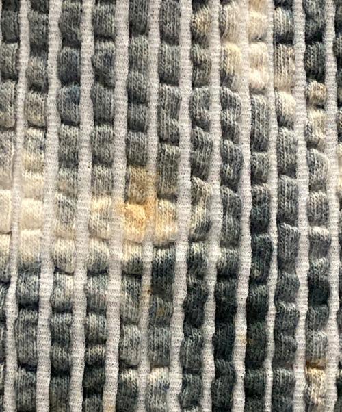 ISSEY MIYAKE MEN（イッセイミヤケメン）ISSEY MIYAKE MEN (イッセイミヤケメン) プリーツ総柄カットソー グレー サイズ:1の古着・服飾アイテム