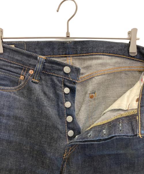 MOMOTARO JEANS（桃太郎ジーンズ）MOMOTARO JEANS (桃太郎ジーンズ) 出陣クラシックストレートデニムパンツ インディゴ サイズ:SIZE76㎝(W30)の古着・服飾アイテム