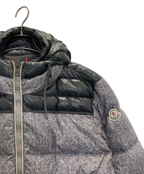 MONCLER（モンクレール）MONCLER (モンクレール) EUSEBE GIUBBOTTO グレー サイズ:4の古着・服飾アイテム