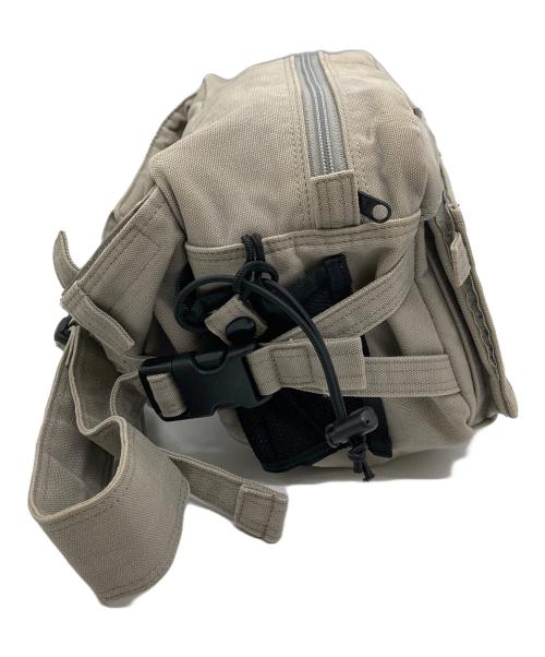 HEAD PORTER（ヘッドポーター）HEAD PORTER (ヘッドポーター) Carhartt WIP (カーハート ワークインプログレス) ボディバッグバッグ グレーの古着・服飾アイテム