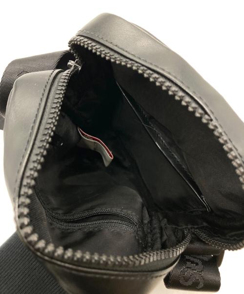 LACOSTE LIVE（ラコステライブ）LACOSTE LIVE (ラコステライブ) Supreme (シュプリーム) Shoulder Bag ブラックの古着・服飾アイテム