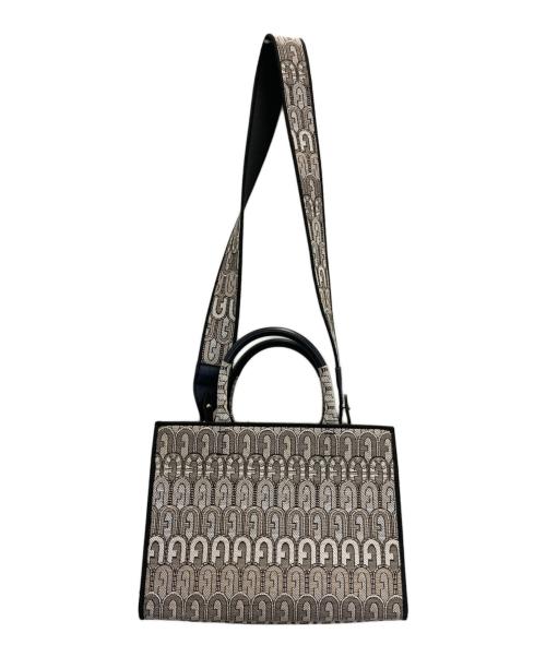 FURLA（フルラ）FURLA (フルラ) オポチュニティースモールショッピングバッグ ホワイトの古着・服飾アイテム