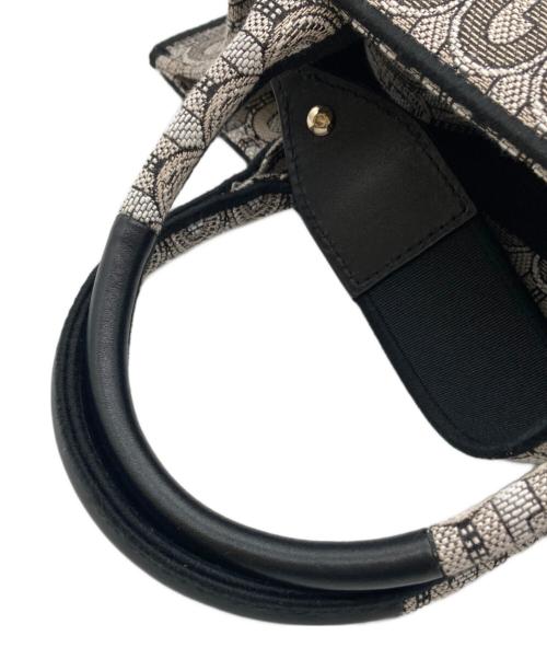 FURLA（フルラ）FURLA (フルラ) オポチュニティースモールショッピングバッグ ホワイトの古着・服飾アイテム