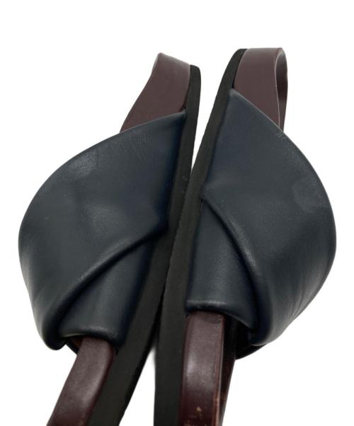 CELINE（セリーヌ）CELINE (セリーヌ) レザーツイストサンダル ネイビー×ボルドー サイズ:23cmの古着・服飾アイテム
