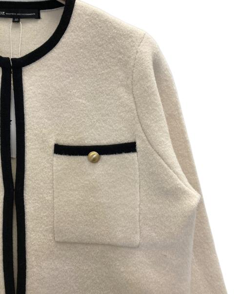 23区（ニジュウサンク）23区 (ニジュウサンク) ミニブークレ ニットジャケット ホワイト サイズ:S 未使用品の古着・服飾アイテム