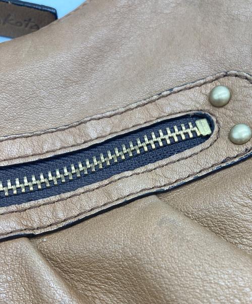 DAKOTA（ダコタ）DAKOTA (ダコタ) レザーショルダーバッグ ブラウンの古着・服飾アイテム