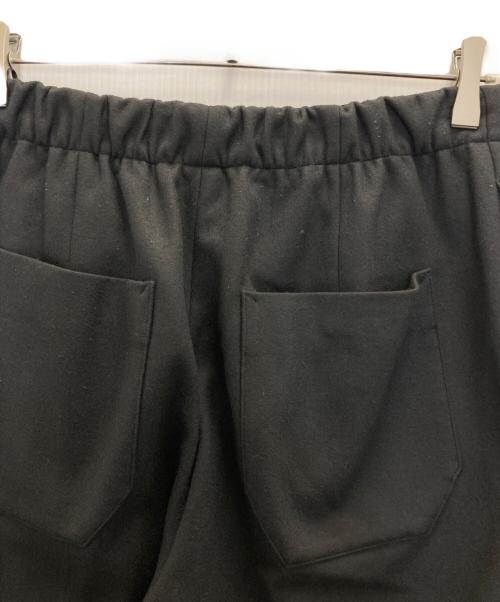 ONE GRAVITY（ワングラヴィティ）ONE GRAVITY (ワングラヴィティ) TWO TUCK WIDE EASY PANTS グレー サイズ:Ⅿの古着・服飾アイテム