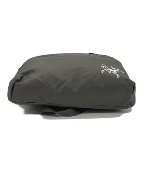 ARC'TERYX（アークテリクス）ARC'TERYX (アークテリクス) heliad 6 crossbody bag ベージュの古着・服飾アイテム