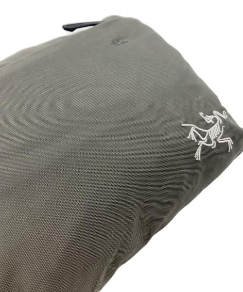 ARC'TERYX（アークテリクス）ARC'TERYX (アークテリクス) heliad 6 crossbody bag ベージュの古着・服飾アイテム