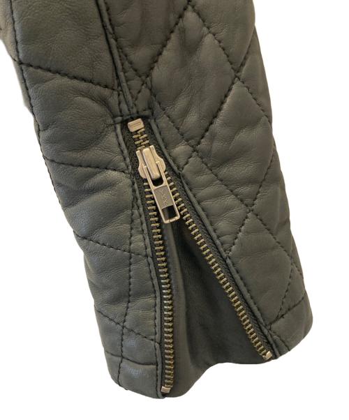 Marc by Marc Jacobs（マークバイマークジェイコブス）Marc by Marc Jacobs (マークバイマークジェイコブス) キルトレザーシングルライダースジャケット ブラック サイズ:Ⅼの古着・服飾アイテム