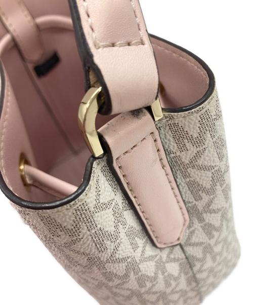 MICHAEL KORS（マイケル・コース）MICHAEL KORS (マイケル・コース) ハンドバッグ アイボリーの古着・服飾アイテム
