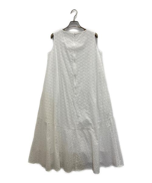 KUMIKYOKU（クミキョク）KUMIKYOKU (クミキョク) エンブロイダリーレース ノースリーブワンピース ホワイト サイズ:2の古着・服飾アイテム
