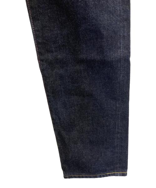 MOMOTARO JEANS（桃太郎ジーンズ）MOMOTARO JEANS (桃太郎ジーンズ) 15.7オンス セルヴィッチ デニム ナローテーパード インディゴ サイズ:83.5cm (W33)の古着・服飾アイテム