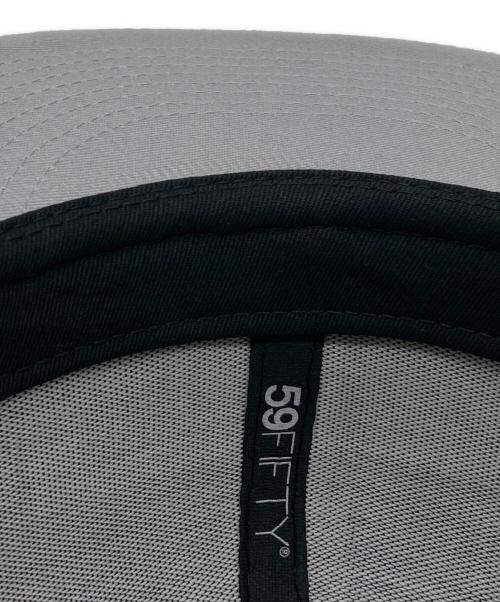 SUPREME（シュプリーム）Supreme (シュプリーム) New Era (ニューエラ) monexy キャップ ブラック サイズ:7 1/4の古着・服飾アイテム