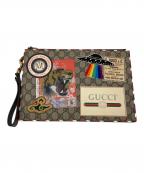 GUCCIグッチ）の古着「GGスプリーム クーリエ クラッチバッグ」｜ベージュ