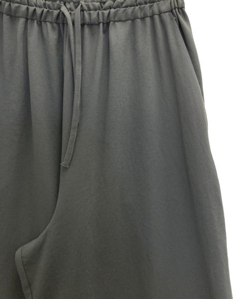 BEARDSLEY（ビアズリー）BEARDSLEY (ビアズリー) ストレッチジョーゼットパンツ グリーン サイズ:1の古着・服飾アイテム