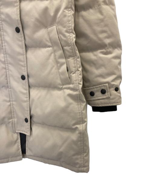 CANADA GOOSE（カナダグース）CANADA GOOSE (カナダグース) MACKENZIE PARKA ベージュ サイズ:Sの古着・服飾アイテム