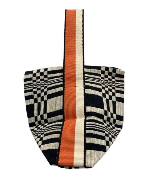 JOHANNA GULLICHSEN（ヨンハナ グリセン）JOHANNA GULLICHSEN (ヨンハナ グリセン) テトラバッグ ベージュ×ブラックの古着・服飾アイテム