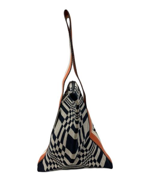 JOHANNA GULLICHSEN（ヨンハナ グリセン）JOHANNA GULLICHSEN (ヨンハナ グリセン) テトラバッグ ベージュ×ブラックの古着・服飾アイテム