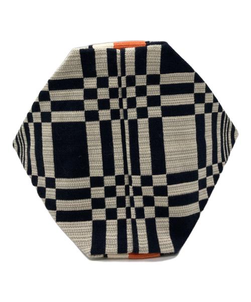 JOHANNA GULLICHSEN（ヨンハナ グリセン）JOHANNA GULLICHSEN (ヨンハナ グリセン) テトラバッグ ベージュ×ブラックの古着・服飾アイテム