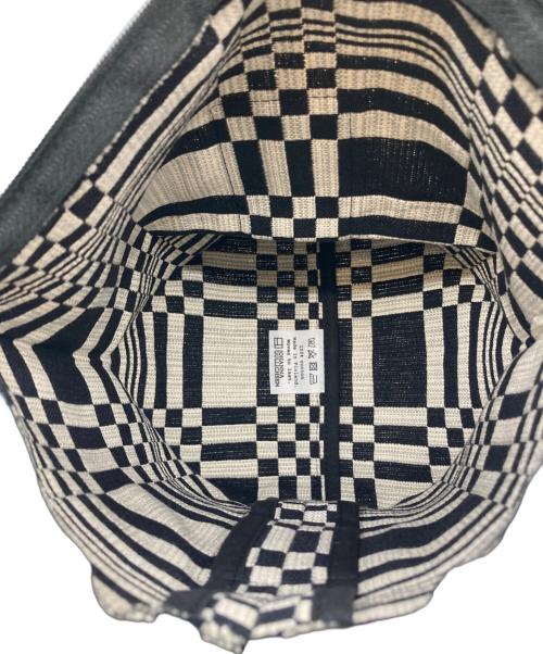 JOHANNA GULLICHSEN（ヨンハナ グリセン）JOHANNA GULLICHSEN (ヨンハナ グリセン) テトラバッグ ベージュ×ブラックの古着・服飾アイテム