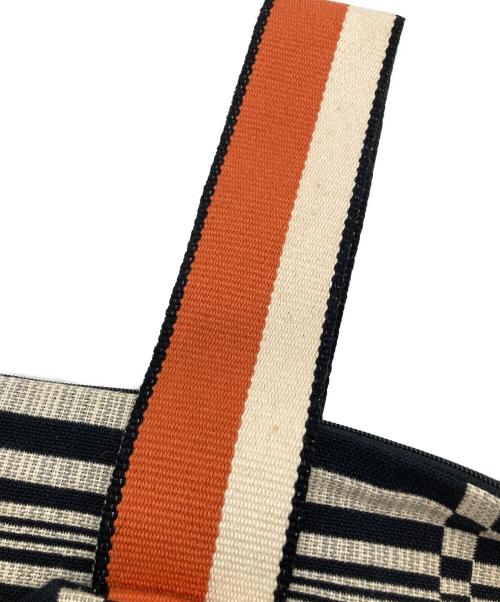 JOHANNA GULLICHSEN（ヨンハナ グリセン）JOHANNA GULLICHSEN (ヨンハナ グリセン) テトラバッグ ベージュ×ブラックの古着・服飾アイテム